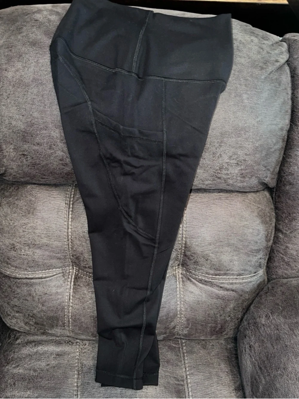 Yogalicious Lux Lenox Pocket Crop Tight Leggings - Picture 13 of 16